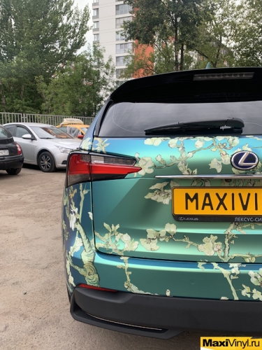 Винилография на Lexus NX Ван Гог