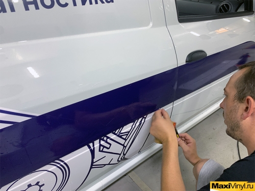 Брендирование Lada Largus для компании AGB