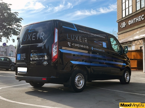 Брендирование Ford Tourneo Custom для компании Luxeir