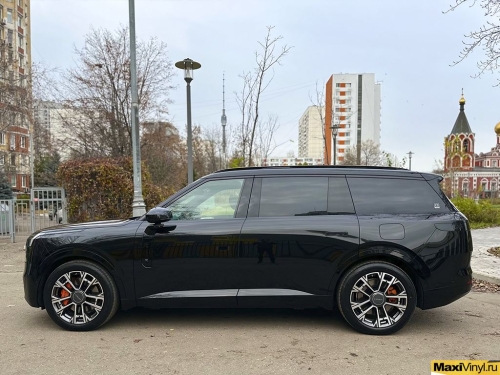 Оклейка зон риска Lynk&Co 900