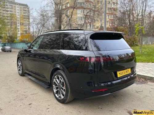 Оклейка зон риска Lynk&Co 900