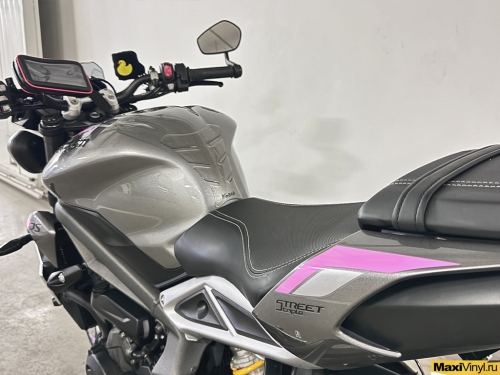 Наклейки на мотоцикл Triumph Street Triple RS