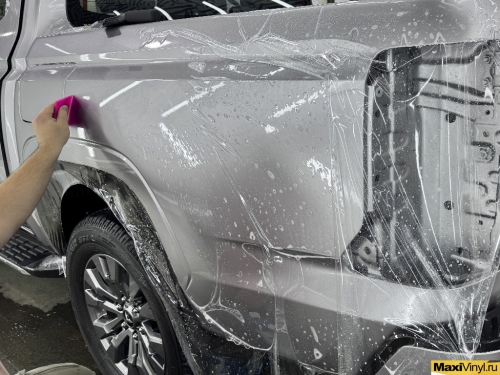 Оклейка прозрачной полиуретановой пленкой Mitsubishi L200