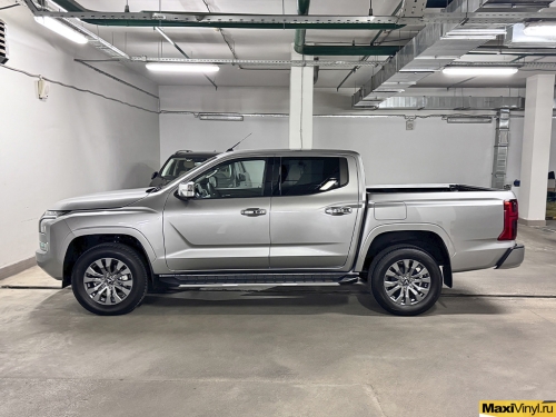 Оклейка прозрачной полиуретановой пленкой Mitsubishi L200
