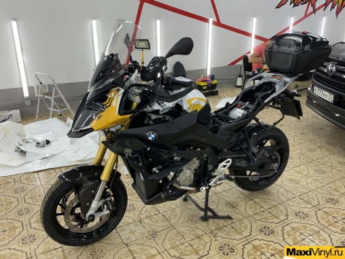 Винилография на мотоцикл BMW S1000XR