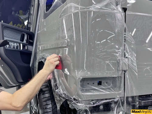 Полная оклейка Mercedes-Benz G class полиуретановой пленкой
