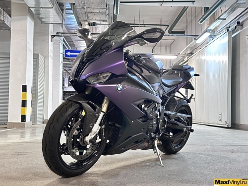 Оклейка BMW S1000RR в черно-фиолетовый хамелеон