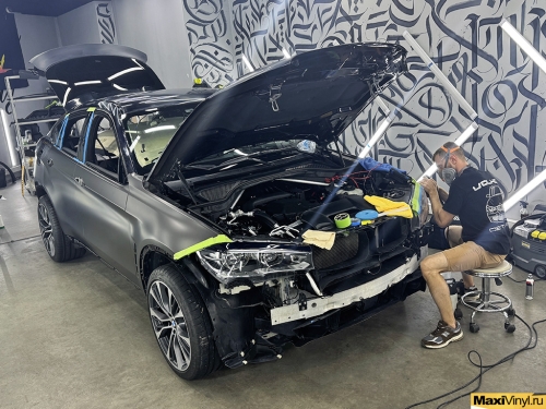 Оклейка BMW X6 F16 в серый матовый металлик
