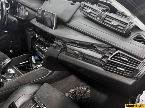 Оклейка BMW X6 F16 в серый матовый металлик