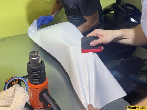 Оклейка BMW S1000XR в белый металлик