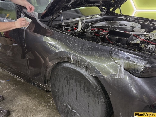 Полная оклейка BMW 5 G60 защитной полиуретановой пленкой