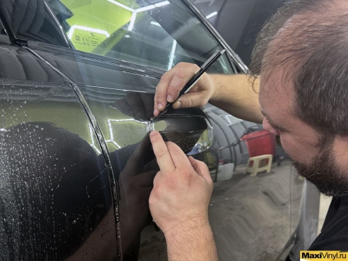 Полная оклейка BMW 5 G60 защитной полиуретановой пленкой