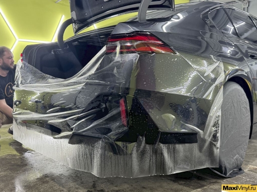Полная оклейка BMW 5 G60 защитной полиуретановой пленкой