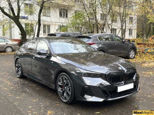 Полная оклейка BMW 5 G60 защитной полиуретановой пленкой