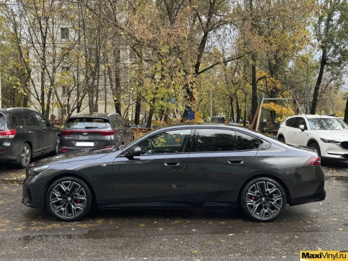 Полная оклейка BMW 5 G60 защитной полиуретановой пленкой