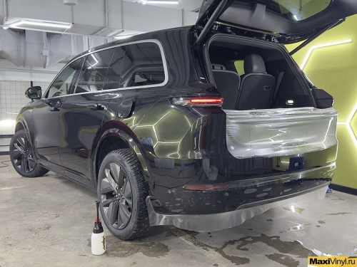 Полная оклейка LiXiang L9 в глянцевый полиуретан