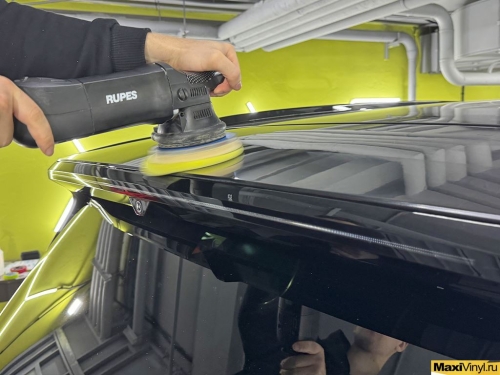 Оклейка зон риска Lynk&Co 900