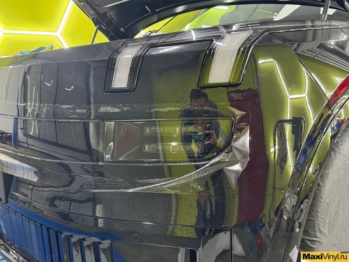 Оклейка зон риска Lynk&Co 900