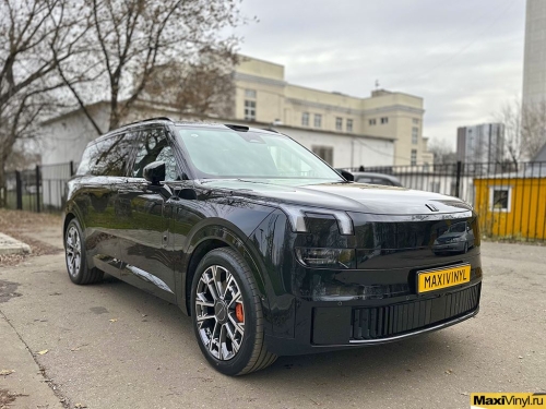 Оклейка зон риска Lynk&Co 900