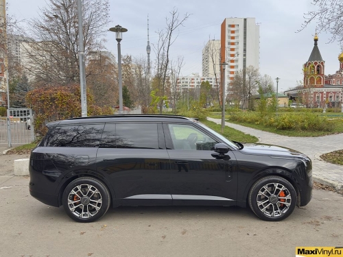 Оклейка зон риска Lynk&Co 900