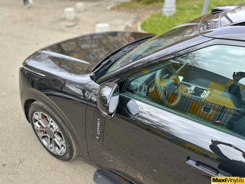 Оклейка зон риска Lynk&Co 900