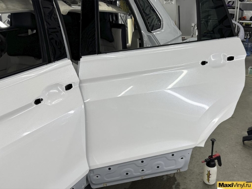 Оклейка в цветной полиуретан Volkswagen Tiguan