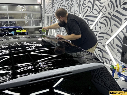 Оклейка в цветной полиуретан Volkswagen Tiguan