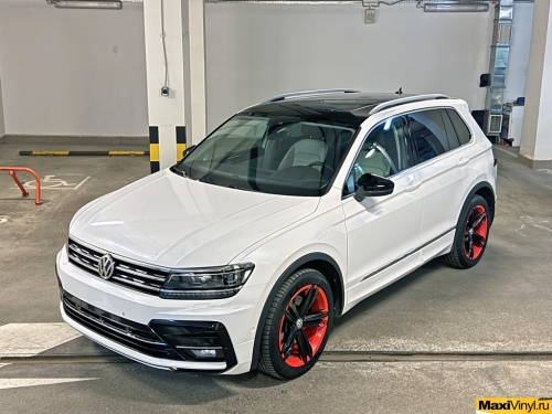 Оклейка в цветной полиуретан Volkswagen Tiguan