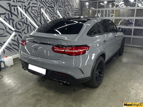 Полная оклейка Mercedes-Benz GLE Coupe в серый глянцевый полиуретан