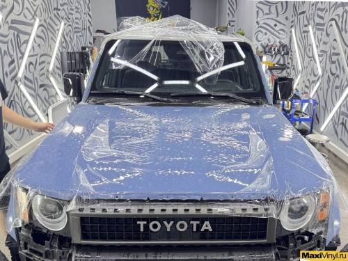 Оклейка Toyota Land Cruiser Prado 250 в полиуретан