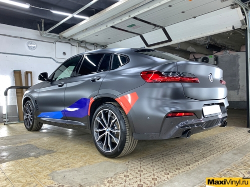 Полная оклейка BMW X4 в матовый полиуретан